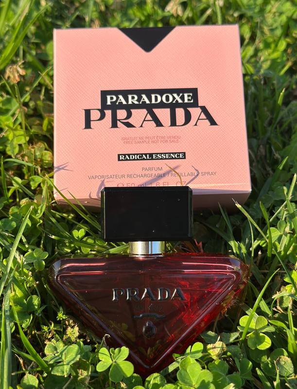 Paradoxe Radical Essence Parfum with Sandalwood & Salted Pistachio