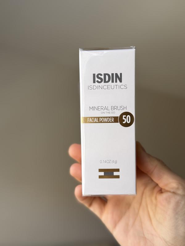 Mineral Brush Facial Reapplication Powder - ISDIN | Sephora
