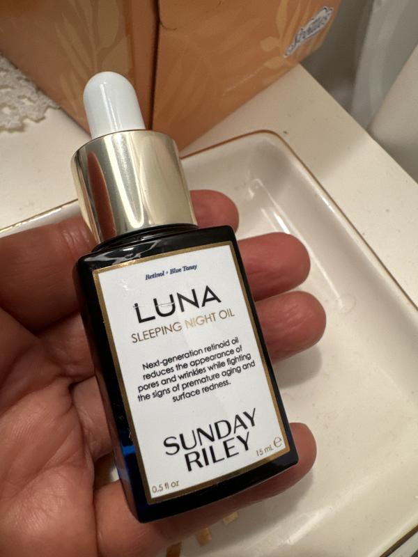 Luna Sleeping Retinoid Night Oil - Sunday Riley | Sephora