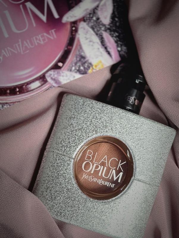 Black Opium Eau de Parfum Glitter with Marshmallow & Coffee - Yves