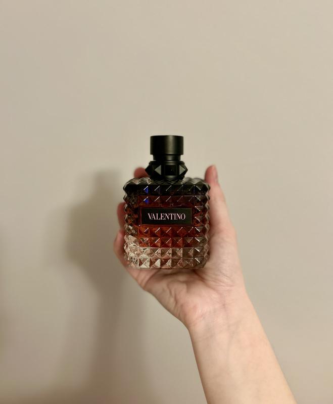 Donna Born in Roma Intense Eau de Parfum with Amber & Jasmine