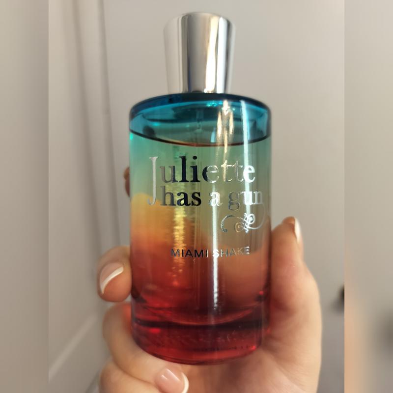 Miami Shake Eau de Parfum with Strawberry & Vanilla - Juliette has