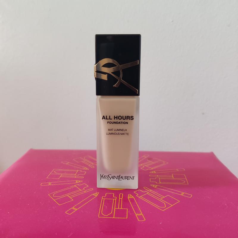 All Hours Foundation - Yves Saint Laurent | Sephora