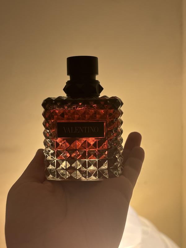 Donna Born in Roma Intense Eau de Parfum with Amber & Jasmine