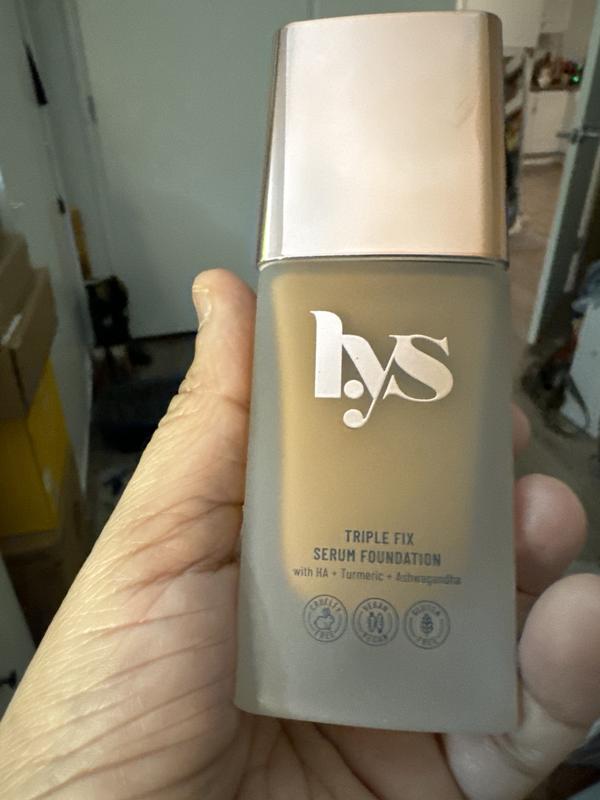 Triple Fix Clean Foundation with Hyaluronic Acid - LYS Beauty