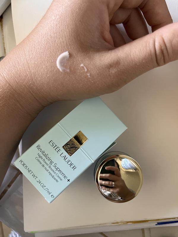 Revitalizing Supreme+ Moisturizer Night Power Bounce Cream with