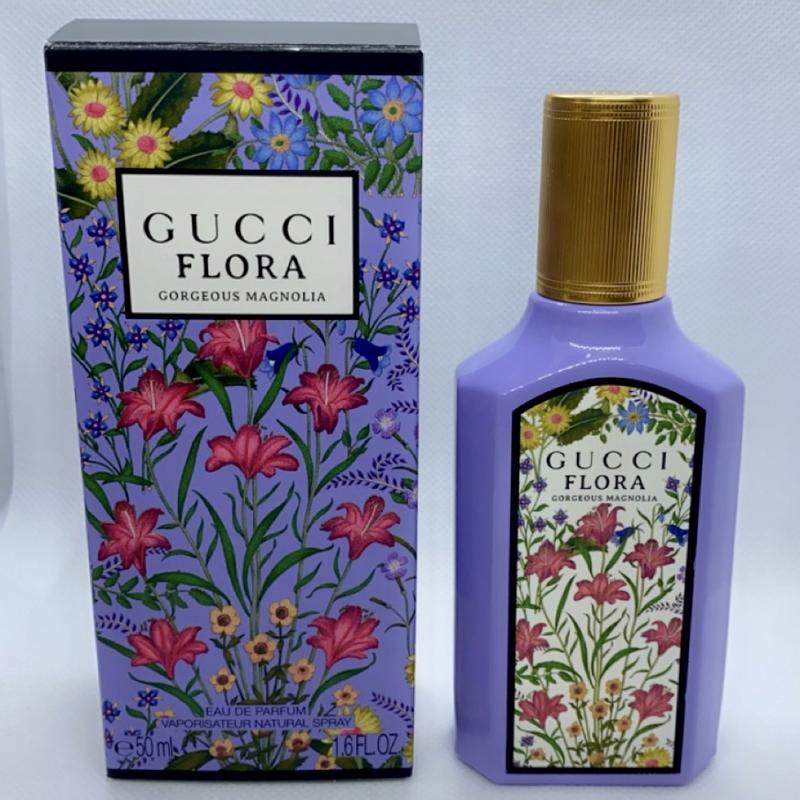 Flora Gorgeous Magnolia Eau de Parfum Travel Spray with Berries