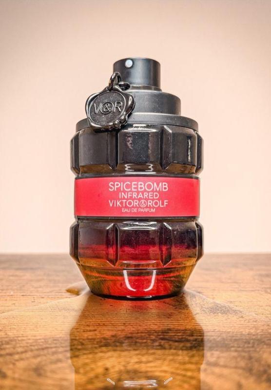Spicebomb Infrared Eau de Parfum with Leather & Woods
