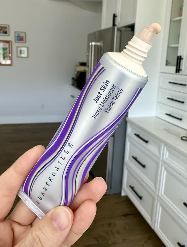 Just Skin Smoothing Lightweight Tinted Moisturizer - CHANTECAILLE