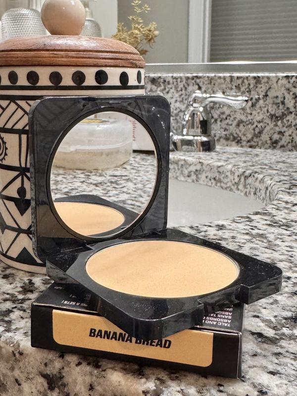 Easy Bake Airbrush Matte Pressed Setting Powder - HUDA BEAUTY