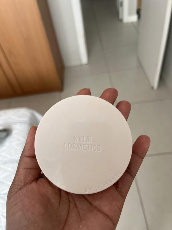 Base em pó Kylie Cosmetics Natural Blur | Sephora