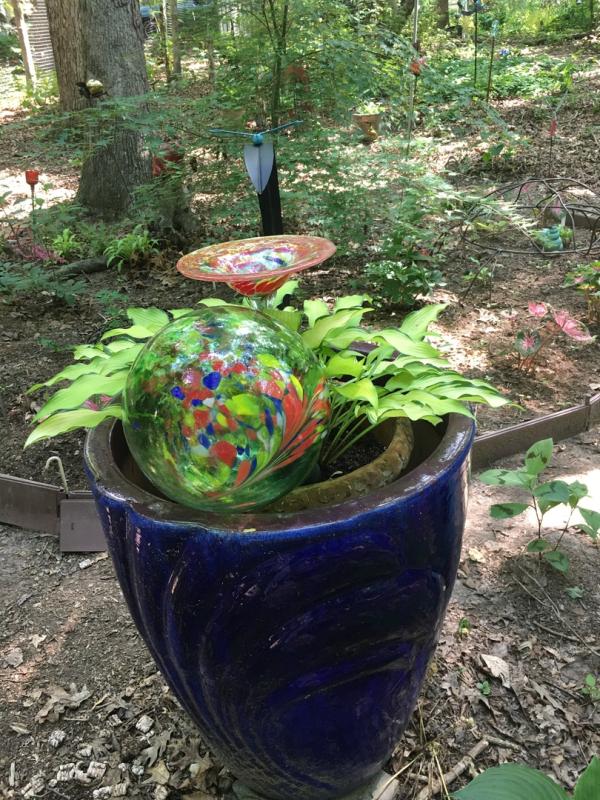 Sunnydaze Indoor/Outdoor Artistic Gazing Globe Glass Garden Ball For Lawn Patio Or Indoors 10 Diameter Green A2 14247147
