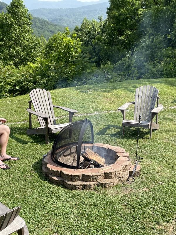 Sunnydaze Decor 36-in 10-lb Black Steel Fire Pit Spark