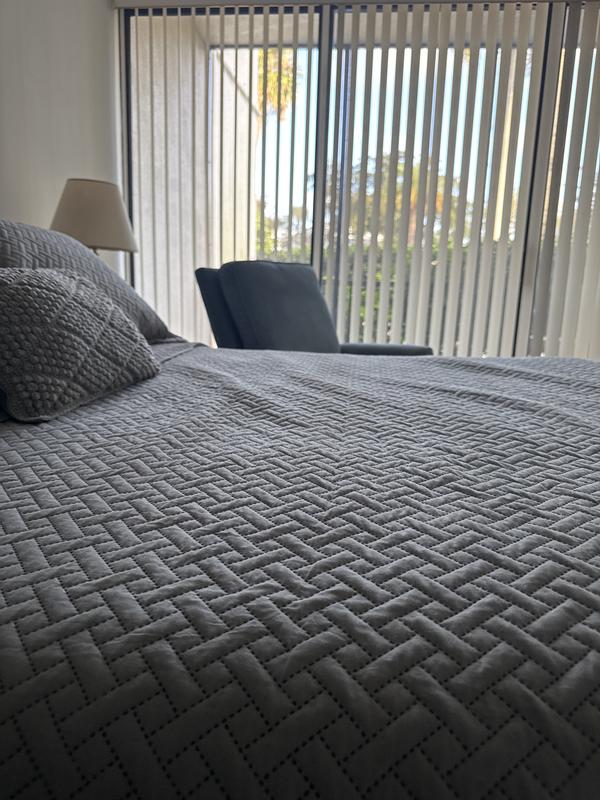 Customer carousel item 1.