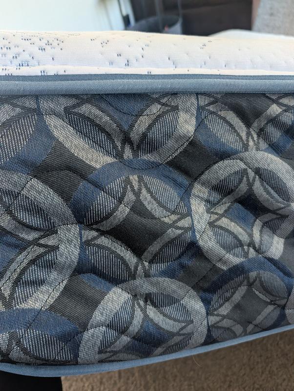 Customer carousel item 9.