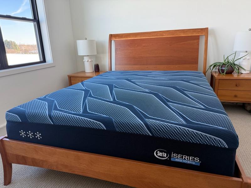 Serta® iSeries® NXG™ Mattress - 2500 Hybrid Medium