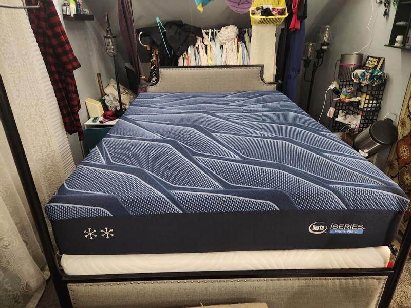 Serta® iSeries® NXG™ Mattress - 4500 Ultra Plush Foam