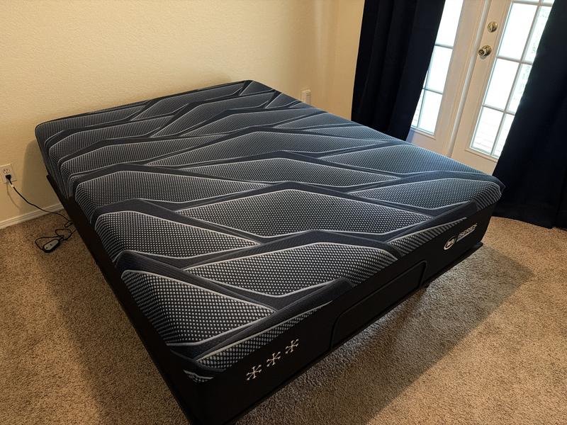 Serta® iSeries® NXG™ Mattress - 4500 Ultra Plush Foam