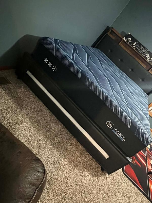 Serta® iSeries® NXG™ Mattress - 4500 Ultra Plush Foam - Tuft & Needle
