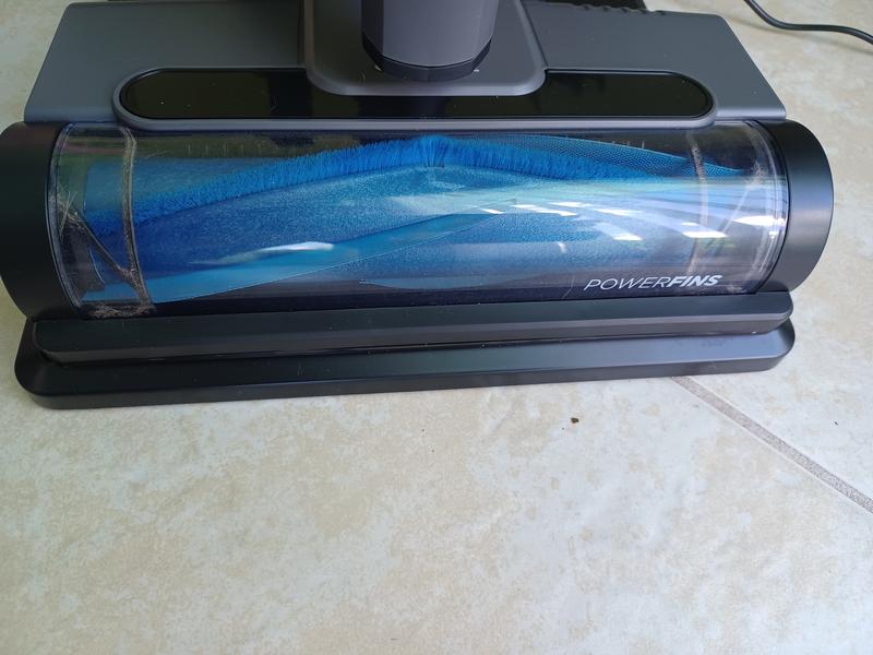 Roller that doesn't get hair stuck in it! Best feature