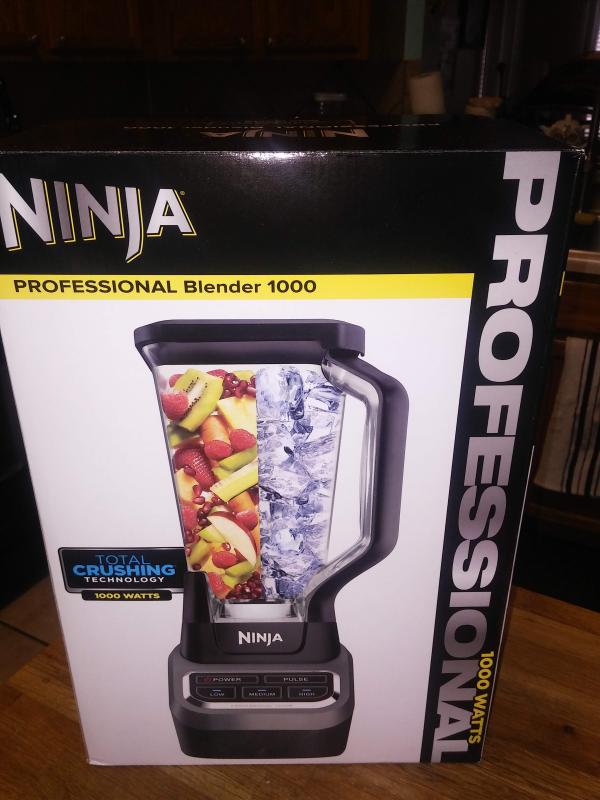 Ninja 72-oz Black/Silver 1000-Watt Pulse Control Blender in the Blenders  department at