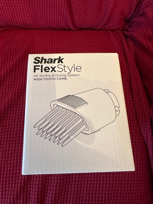 Customer photo for "Shark FlexStyle Wide-Tooth Comb!"