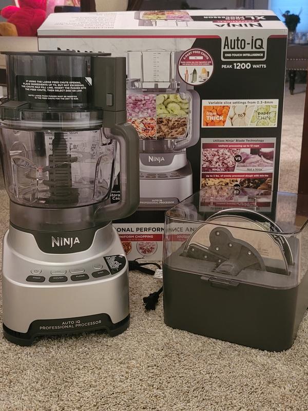 Ninja NF701 Professional XL Food Processor, 1200 Peak-Watts, 4-in-1,  Chopping, Slicing/Shredding, Purees, Dough, 12-Cup Processor Bowl, 2 Blades  & 2