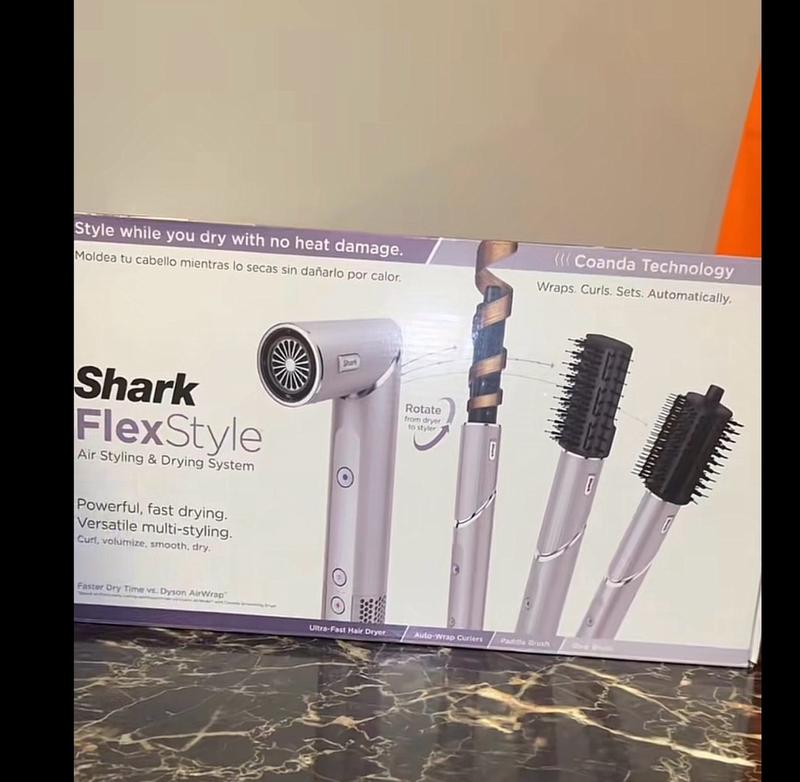 Customer carousel item 9.