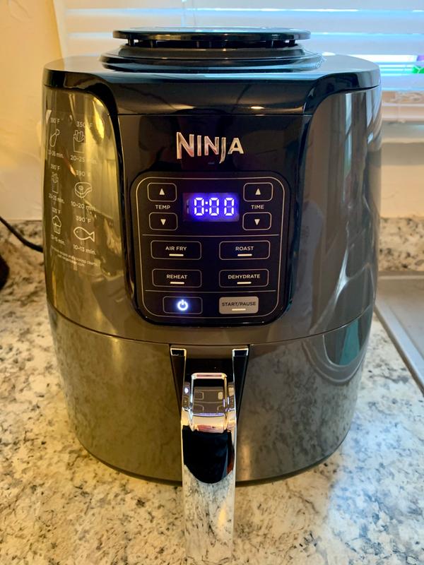 Ninja 4 Quart Air Fryer with Reheat & Dehydrate, Black/Silver, AF100WM