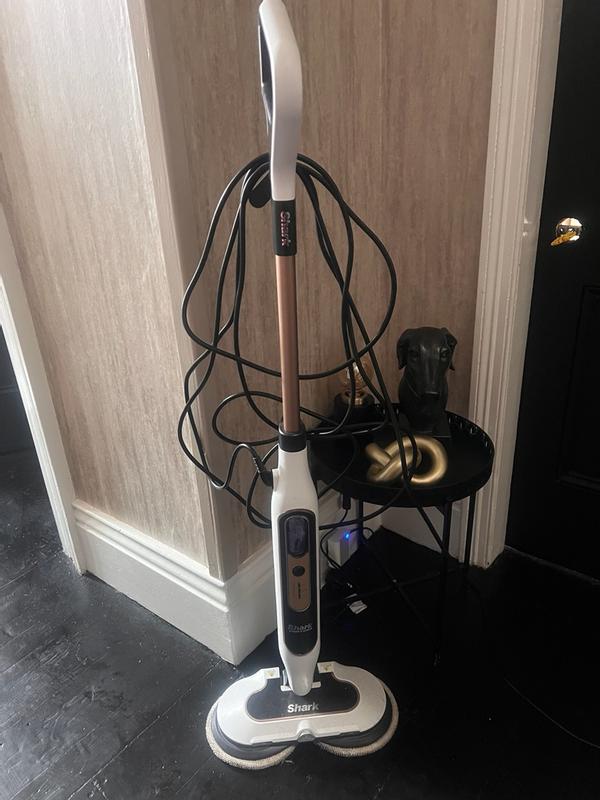 Customer photo for "Amazing product, Easy to use, minimal effort needed when using"