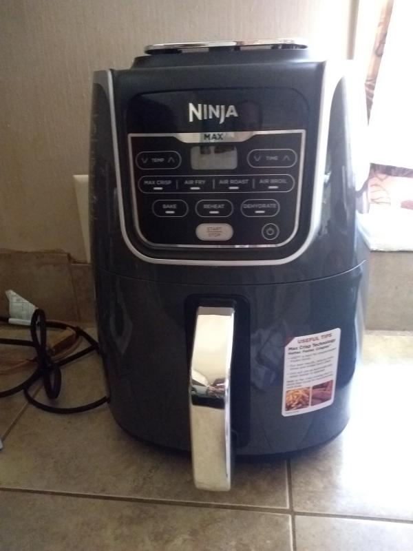 Ninja EzView 5.5qt 7 Function Air FryerMax XL ,Cinnamon