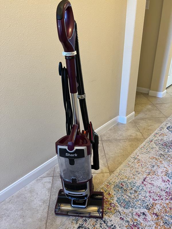 Shark ZU561 Navigator Zero-M Lift-Away Speed Upright Vacuum