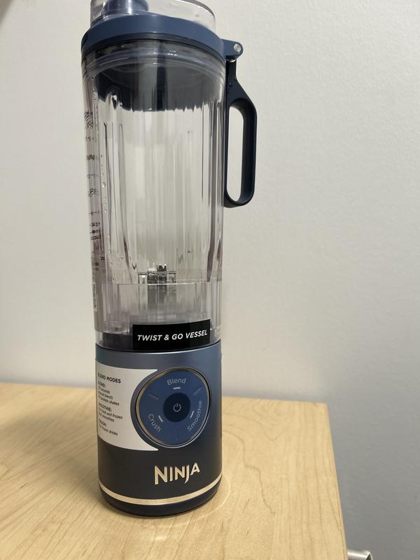 Ninja Blast™ Max Cordless Portable Blender Deep Navy Portable