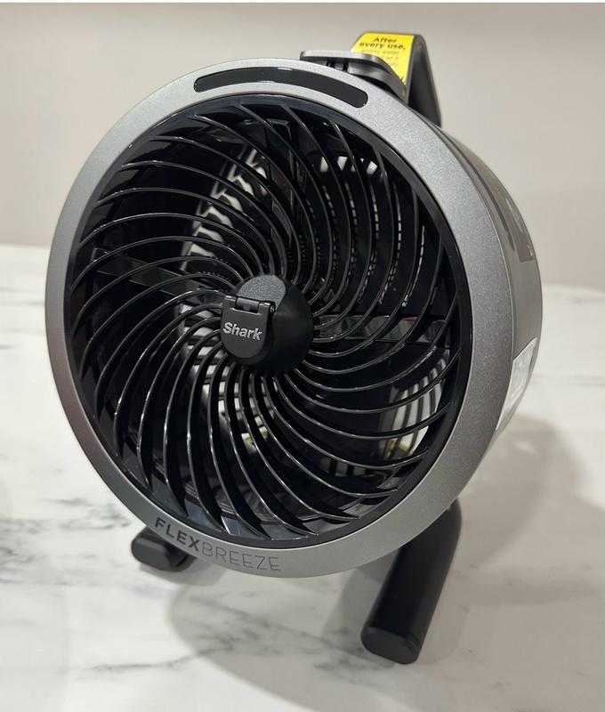 Shark™ FlexBreeze™ HydroGo™ Misting Portable Fan (Dark Gray