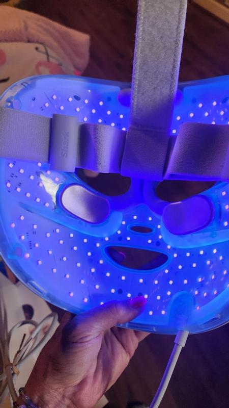 CryoGlow mask with remote during use