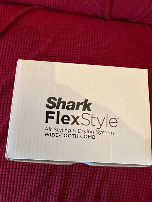 Customer photo for "Shark FlexStyle Wide-Tooth Comb!"