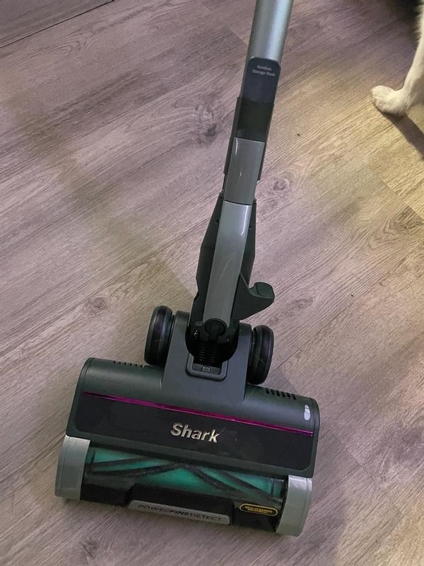 Shark Detect Ultralight Corded Stick Vacuum HZ752 8" Cleaning Path Green