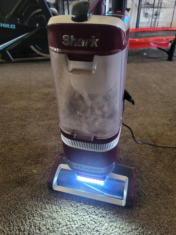 Shark Navigator Lift-Away ADV Upright Vacuum with PowerFins and  Self-Cleaning Brushroll - LA401