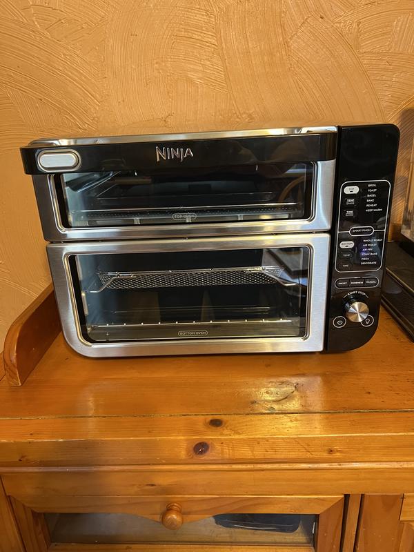 Ninja 12-in-1 Double Oven with FlexDoor, FlavorSeal & Smart Finish, Rapid  Top Oven, Convection and Air Fry Bottom Oven - DCT401 1 ct