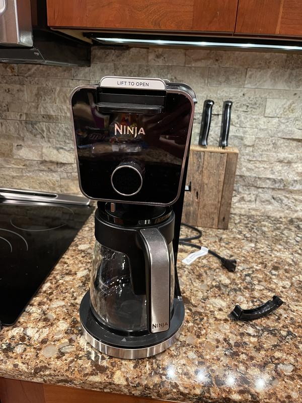  Ninja Coffee Bar Auto-iQ Programmable Coffee Maker with 6 Brew  Sizes, 5 Brew Options, Milk Frother, Removable Water Reservoir, Stainless  Carafe (CF097): Home & Kitchen