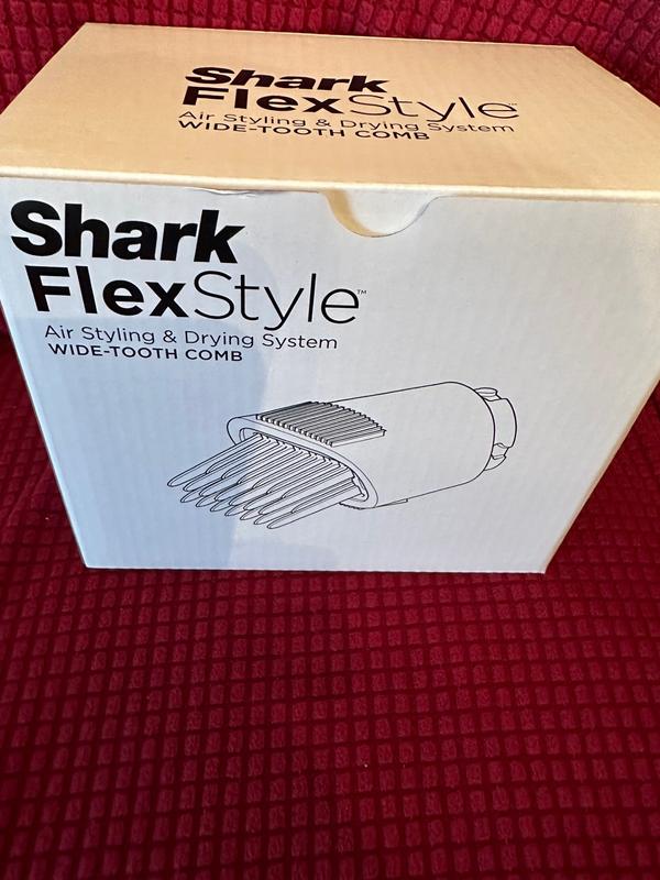 Customer photo for "Shark FlexStyle Wide-Tooth Comb!"