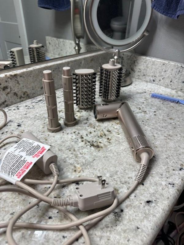 Customer carousel item 8.