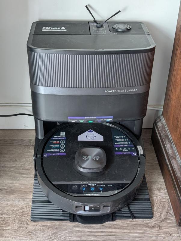 Shark PowerDetect™ UV Reveal™ 2-In-1 Vacuum and Mop in White