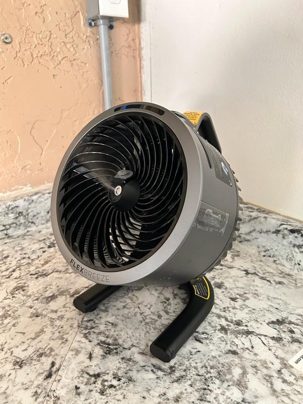 Shark FlexBreeze HydroGo FA052JGY グレー Shark™ FlexBreeze™ HydroGo™ Misting Portable Fan (Dark Gray) Shop