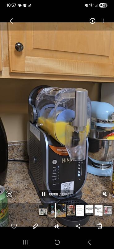Making a OJ and Ginger Ale Slush