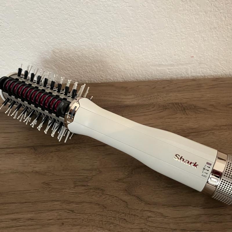 Customer photo for "No frizz in sight"