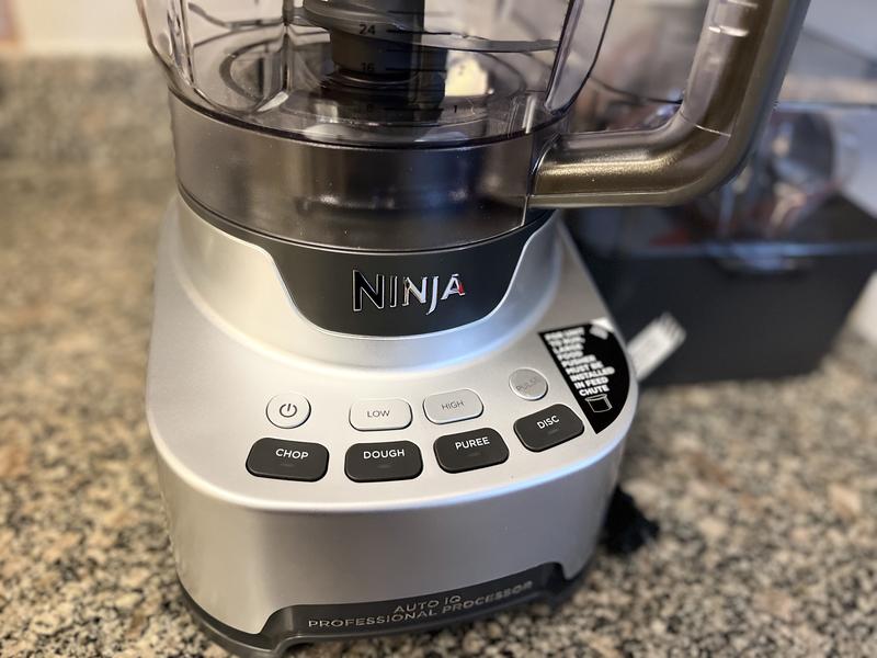 Ninja 12 Cups 1000-Watt Platinum Silver Food Processor in the Food