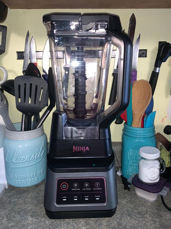 Ninja Professional Plus Blender with Auto-iQ model BN701 brand new