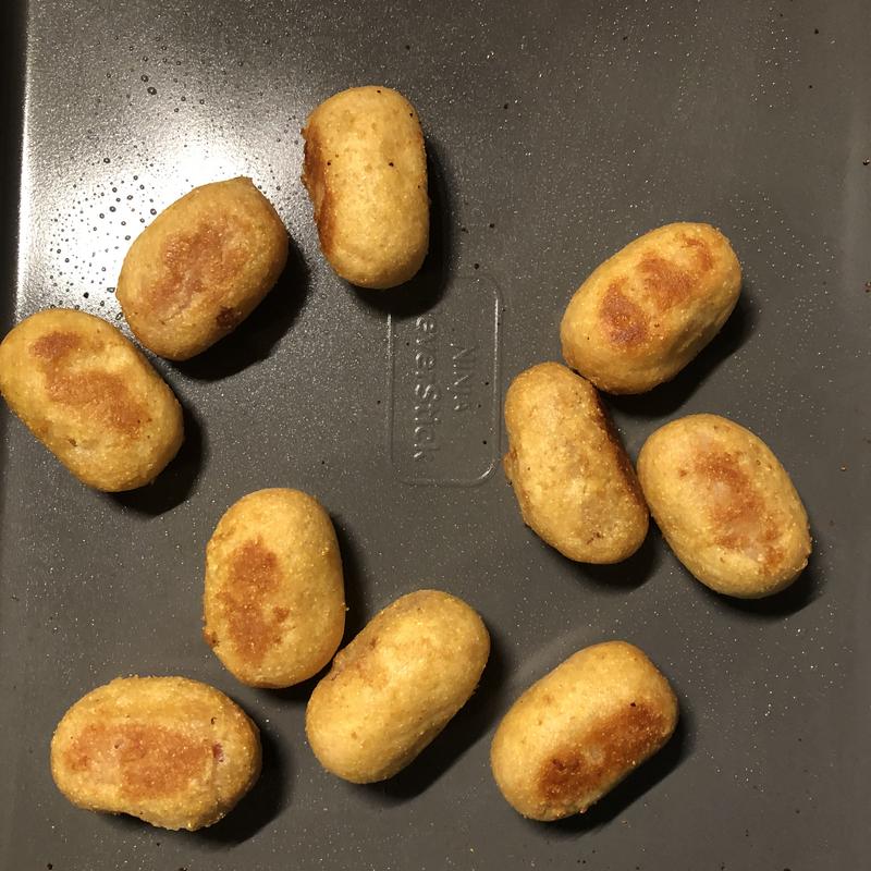 Oil beads up on the pan for easy wipe off