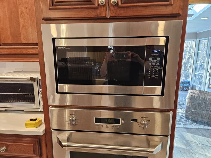 2.2 cu. ft. XL Countertop Microwave Oven (SMC2266HS) | SHARP